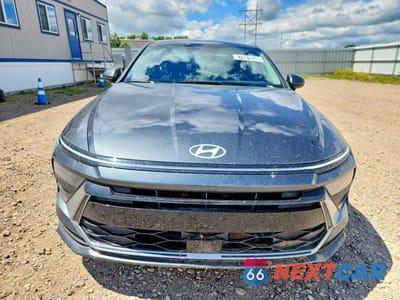 Piąte zdjęcie samochodu w środku: 2026 HYUNDAI SONATA HYBRID BLUE VIN:KMHL24JJ8TA167514 - miniatura