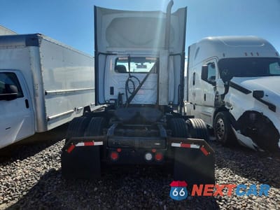 Zdjęcie 6 z 10 samochodu: 2019 INTERNATIONAL LT625 SEMI TRUCK VIN:1HSDYAPR0KH044046 - miniatura