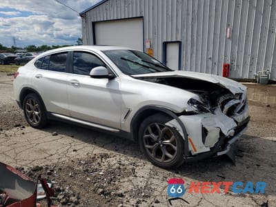 Czwarte zdjęcie samochodu z boku: 2022 BMW X4 XDRIVE30I VIN:5UX33DT02N9J82003 - miniatura