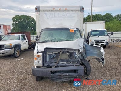 Piąte zdjęcie samochodu w środku: 2019 FORD E350 BOX TRUCK VIN:1FDWE3FS8KDC32925 - miniatura