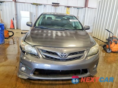 Piąte zdjęcie samochodu w środku: 2012 TOYOTA COROLLA S VIN:2T1BU4EE0CC880118 - miniatura