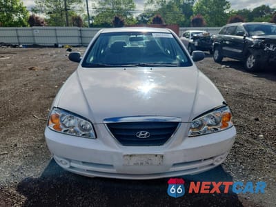 Piąte zdjęcie samochodu w środku: 2005 HYUNDAI ELANTRA GLS VIN:KMHDN46D45U196752 - miniatura
