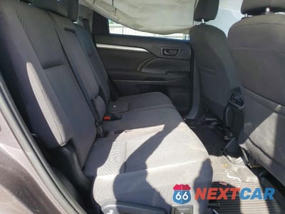 Zdjęcie 11 z 13 samochodu: 2019 TOYOTA HIGHLANDER LE VIN:5TDBZRFH9KS747483 - miniatura