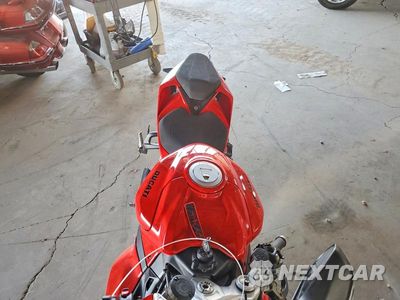 Piąte zdjęcie samochodu w środku: 2026 DUCATI PANIGALE V2/V2 S VIN:ZDMHAU8T6TB003360 - miniatura