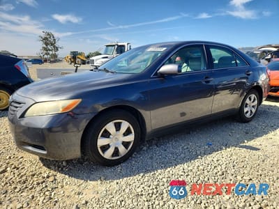 2008 TOYOTA CAMRY LE 4T1BE46K08U752002 - główne zdjęcie licytacji z USA - miniatura