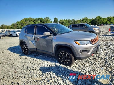 Czwarte zdjęcie samochodu z boku: 2020 JEEP COMPASS TRAILHAWK VIN:3C4NJDDB9LT221397 - miniatura