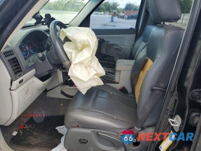 Zdjęcie 7 z 12 samochodu: 2008 JEEP LIBERTY LIMITED VIN:1J8GP58K48W228520 - miniatura