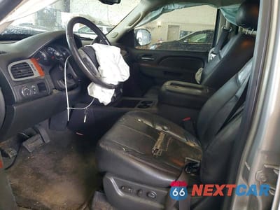 Zdjęcie 7 z 12 samochodu: 2013 GMC YUKON SLT VIN:1GKS1CE01DR343566 - miniatura