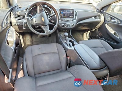 Zdjęcie 8 z 12 samochodu: 2025 CHEVROLET MALIBU LT VIN:1G1ZD5ST8SF122176 - miniatura