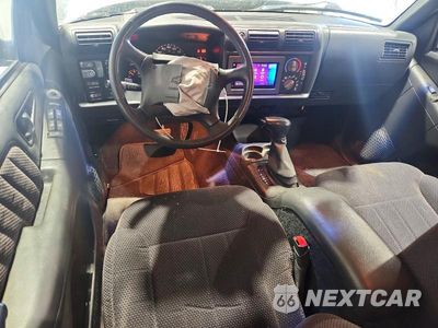 Zdjęcie 8 z 13 samochodu: 1997 CHEVROLET BLAZER VIN:1GNDT13WXV2238293 - miniatura