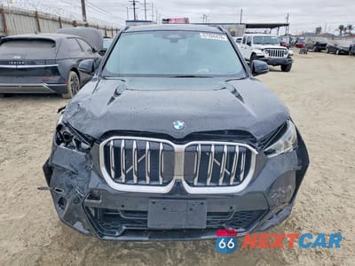 Piąte zdjęcie samochodu w środku: 2024 BMW X1 XDRIVE28I VIN:WBX73EF05R5Z08795 - miniatura