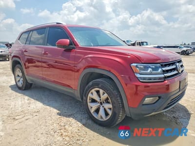 Czwarte zdjęcie samochodu z boku: 2018 VOLKSWAGEN ATLAS SE VIN:1V2LR2CA7JC540401 - miniatura