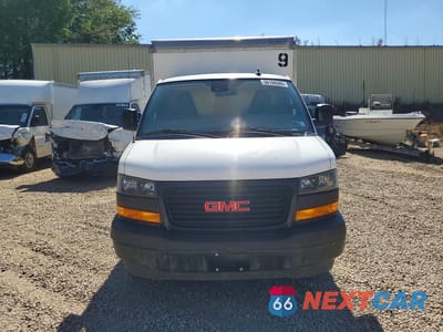 Piąte zdjęcie samochodu w środku: 2020 GMC SAVANA BOX TRUCK VIN:1GD07RFP0L1180045 - miniatura