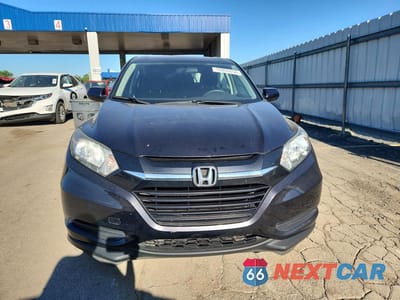 Piąte zdjęcie samochodu w środku: 2017 HONDA HR-V LX VIN:3CZRU6H3XHG706469 - miniatura