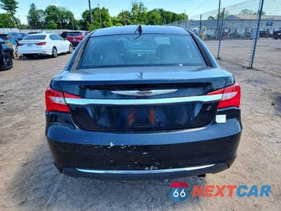 Zdjęcie 6 z 12 samochodu: 2014 CHRYSLER 200 LX VIN:1C3CCBABXEN211852 - miniatura