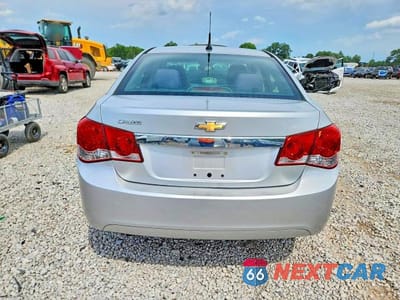 Zdjęcie 6 z 12 samochodu: 2013 CHEVROLET CRUZE LS VIN:1G1PA5SH7D7136076 - miniatura