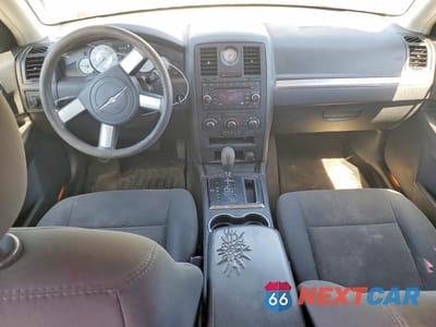 Zdjęcie 8 z 12 samochodu: 2008 CHRYSLER 300 LX VIN:2C3KA43R08H208253 - miniatura