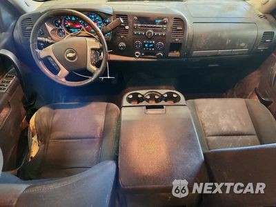 Zdjęcie 8 z 12 samochodu: 2011 CHEVROLET SILVERADO K1500 LT VIN:3GCPKSE37BG387359 - miniatura