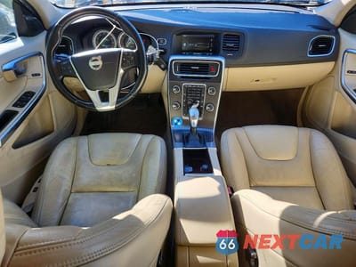 Zdjęcie 8 z 12 samochodu: 2013 VOLVO S60 T5 VIN:YV1612FH3D2209267 - miniatura