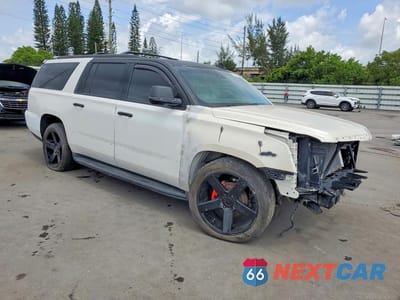 Czwarte zdjęcie samochodu z boku: 2016 CADILLAC ESCALADE ESV LUXURY VIN:1GYS4HKJ9GR177082 - miniatura