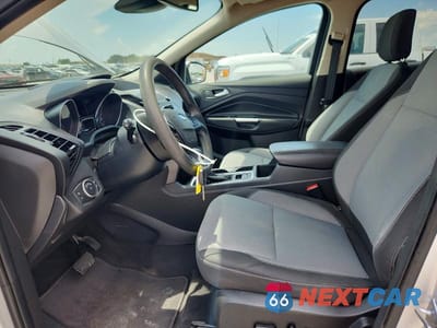 Zdjęcie 7 z 13 samochodu: 2018 FORD ESCAPE SE VIN:1FMCU9GD7JUA72821 - miniatura