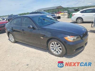 Czwarte zdjęcie samochodu z boku: 2007 BMW 328 XI SULEV VIN:WBAVC73547KP30681 - miniatura