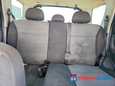 Zdjęcie 10 z 14 samochodu: 2005 FORD ESCAPE XLS VIN:1FMYU02Z25KD26652 - miniatura