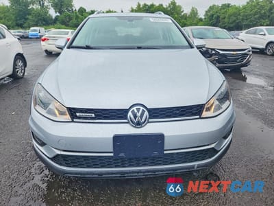 Piąte zdjęcie samochodu w środku: 2017 VOLKSWAGEN GOLF ALLTRACK S VIN:3VWH17AU2HM527019 - miniatura