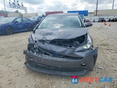 Piąte zdjęcie samochodu w środku: 2021 TOYOTA PRIUS LE VIN:JTDKAMFU9M3152905 - miniatura