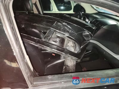 Zdjęcie 13 z 14 samochodu: 2011 DODGE JOURNEY LUX VIN:3D4PG9FG1BT509932 - miniatura