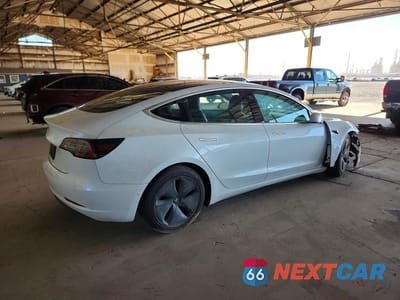 Trzecie zdjęcie samochodu z tyłu: 2019 TESLA MODEL 3 VIN:5YJ3E1EA9KF484714 - miniatura
