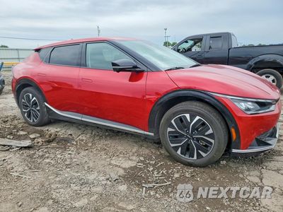 Czwarte zdjęcie samochodu z boku: 2022 KIA EV6 WIND VIN:KNDC3DLC4N5039251 - miniatura