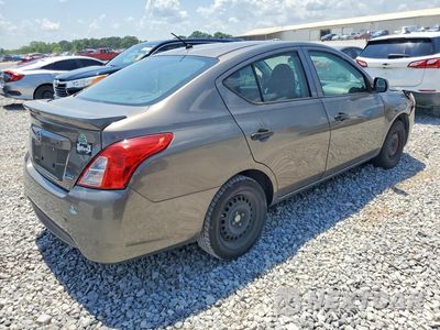 Trzecie zdjęcie samochodu z tyłu: 2015 NISSAN VERSA 1.6 S PLUS VIN:3N1CN7AP2FL895962 - miniatura