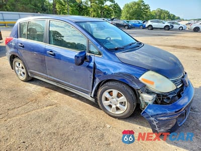 Czwarte zdjęcie samochodu z boku: 2009 NISSAN VERSA 1.8 S VIN:3N1BC13E49L352885 - miniatura