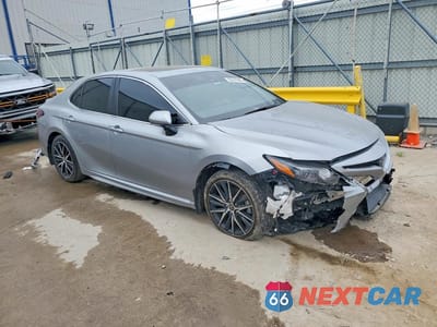 Czwarte zdjęcie samochodu z boku: 2024 TOYOTA CAMRY SE VIN:4T1S11AK3RU210542 - miniatura