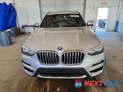 Piąte zdjęcie samochodu w środku: 2019 BMW X3 XDRIVE30I VIN:5UXTR9C53KLD99066 - miniatura
