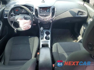 Zdjęcie 8 z 12 samochodu: 2017 CHEVROLET CRUZE LT VIN:1G1BE5SM7H7149184 - miniatura