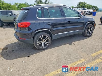 Trzecie zdjęcie samochodu z tyłu: 2017 VOLKSWAGEN TIGUAN SEL VIN:WVGWV7AX5HK021177 - miniatura