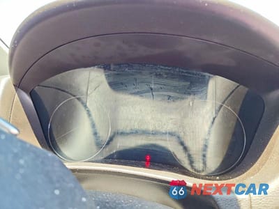 Zdjęcie 9 z 12 samochodu: 2015 HYUNDAI GENESIS 3.8L VIN:KMHGN4JE5FU037933 - miniatura