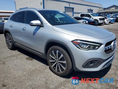 Czwarte zdjęcie samochodu z boku: 2021 MERCEDES-BENZ GLA 250 VIN:W1N4N4GB1MJ214098 - miniatura