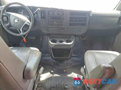 Zdjęcie 8 z 13 samochodu: 2011 CHEVROLET EXPRESS G1500 LS VIN:1GNSHBF43B1124629 - miniatura