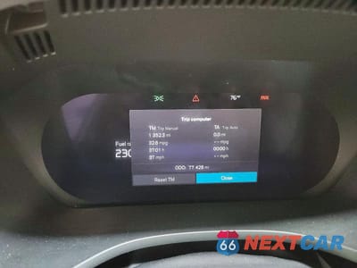 Zdjęcie 9 z 13 samochodu: 2023 VOLVO XC60 PLUS VIN:YV4L12DE9P1257784 - miniatura