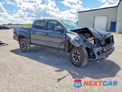 Czwarte zdjęcie samochodu z boku: 2020 TOYOTA TACOMA TRD OFF-ROAD VIN:3TMCZ5AN8LM369152 - miniatura