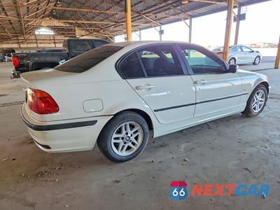 Trzecie zdjęcie samochodu z tyłu: 2000 BMW 323 I VIN:WBAAM334XYFP73685 - miniatura
