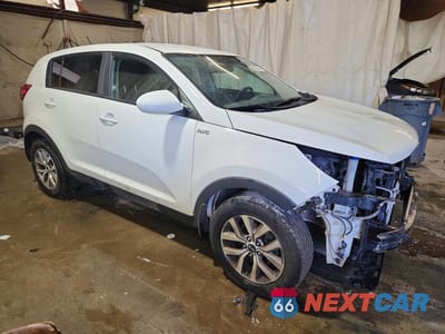 Czwarte zdjęcie samochodu z boku: 2016 KIA SPORTAGE LX VIN:KNDPBCAC2G7878629 - miniatura