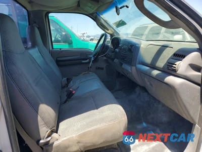 Zdjęcie 10 z 12 samochodu: 2005 FORD F350 SRW SUPER DUTY VIN:1FDWF34595EC38449 - miniatura