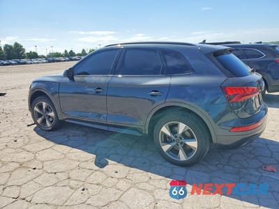 Drugie zdjęcie samochodu z przodu: 2020 AUDI Q5 PREMIUM VIN:WA1ANAFY5L2112787 - miniatura