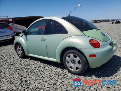 Drugie zdjęcie samochodu z przodu: 2000 VOLKSWAGEN NEW BEETLE GLS VIN:3VWCC21C9YM446288 - miniatura