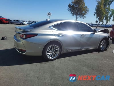 Trzecie zdjęcie samochodu z tyłu: 2019 LEXUS ES 300H VIN:58AB21B14KU004230 - miniatura