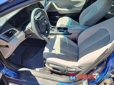Zdjęcie 7 z 12 samochodu: 2016 HYUNDAI SONATA SE VIN:5NPE24AF6GH409367 - miniatura